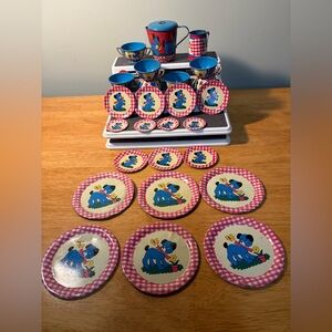1940-50s Ohio Art, Red Plaid Child’s Tin Tea Set 24 Pieces